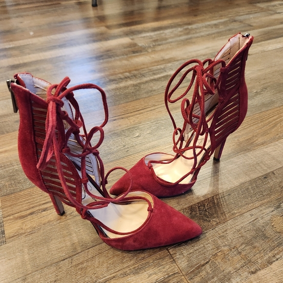 Jessica Simpson red suede heels - Picture 3 of 4